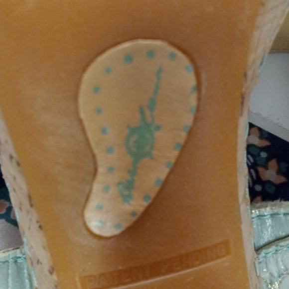 Sandals - Picture 6 of 8